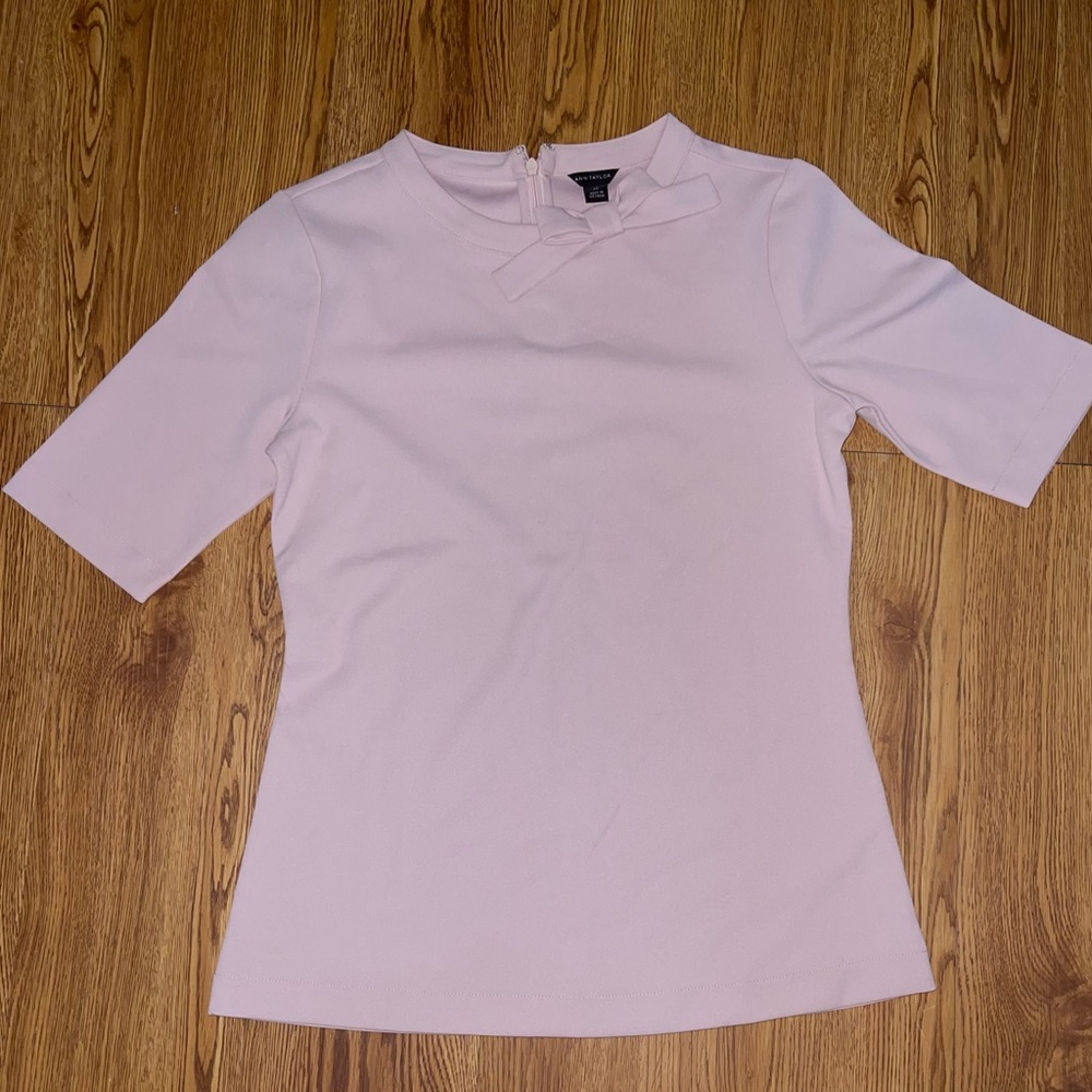 Ann Taylor Pink Shirt with bow (XS)